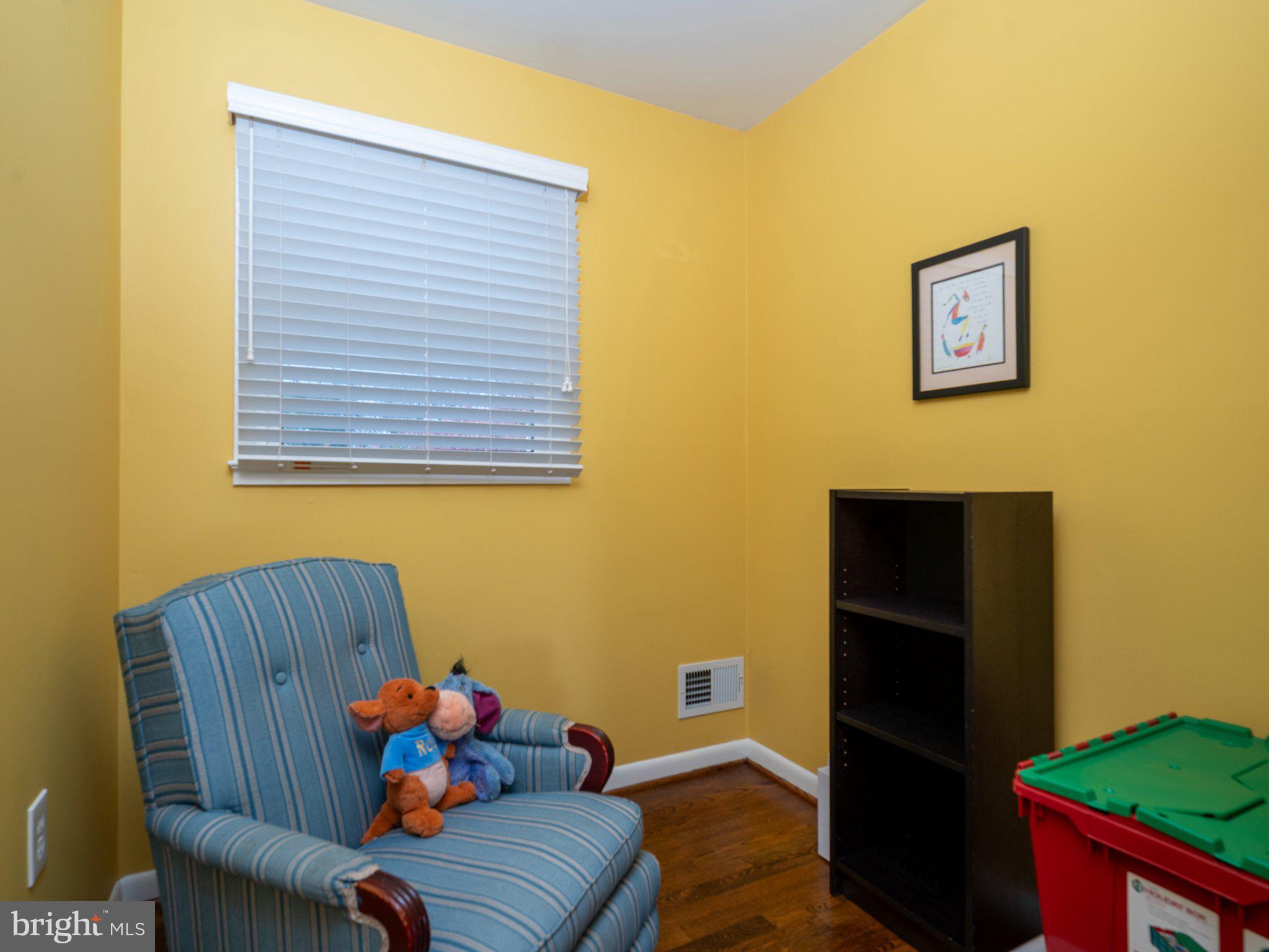 TALL OAKS - Residential