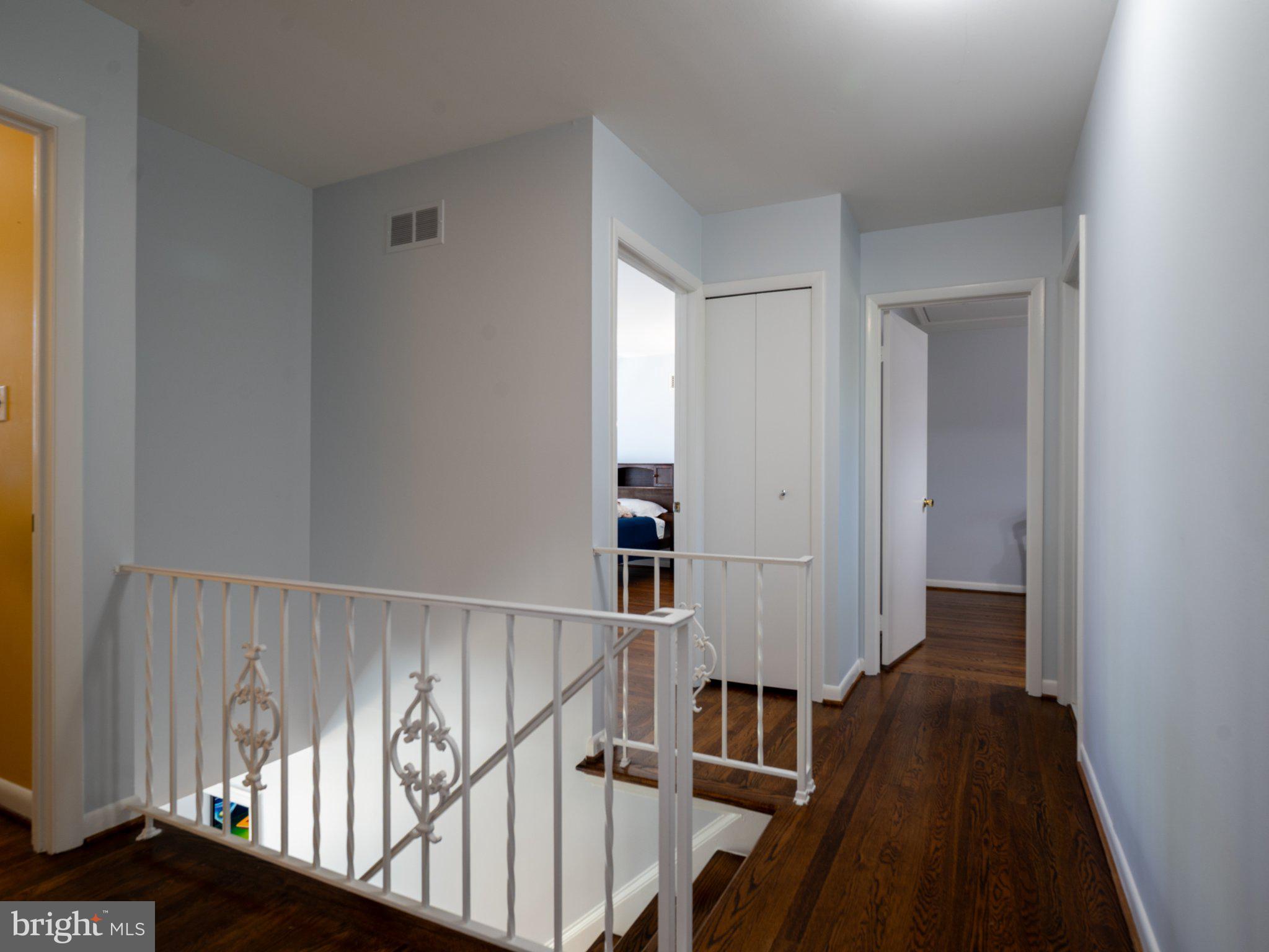 TALL OAKS - Residential