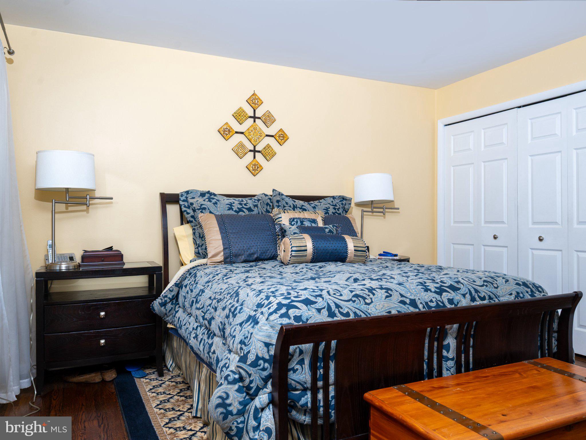 TALL OAKS - Residential