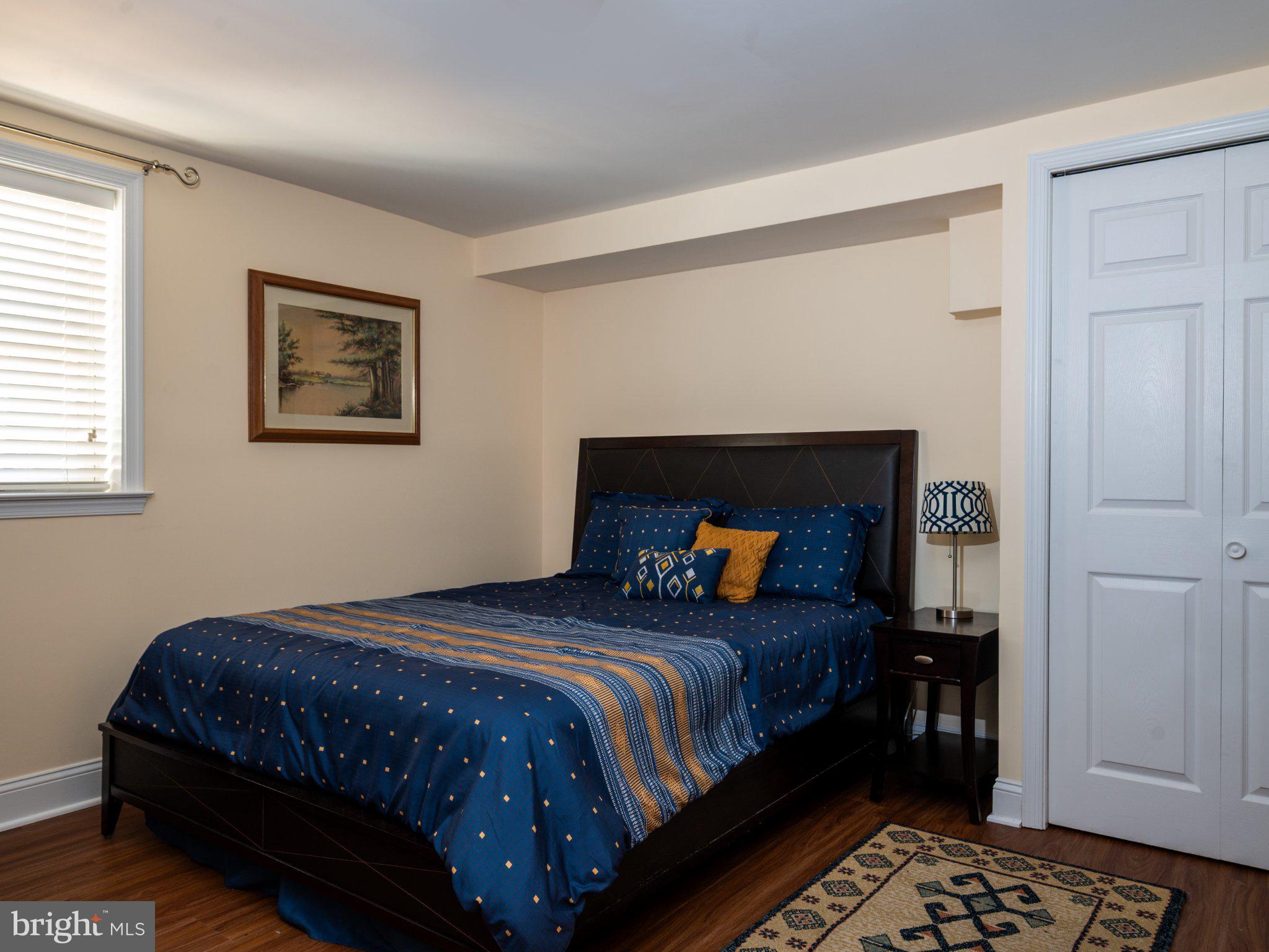 TALL OAKS - Residential