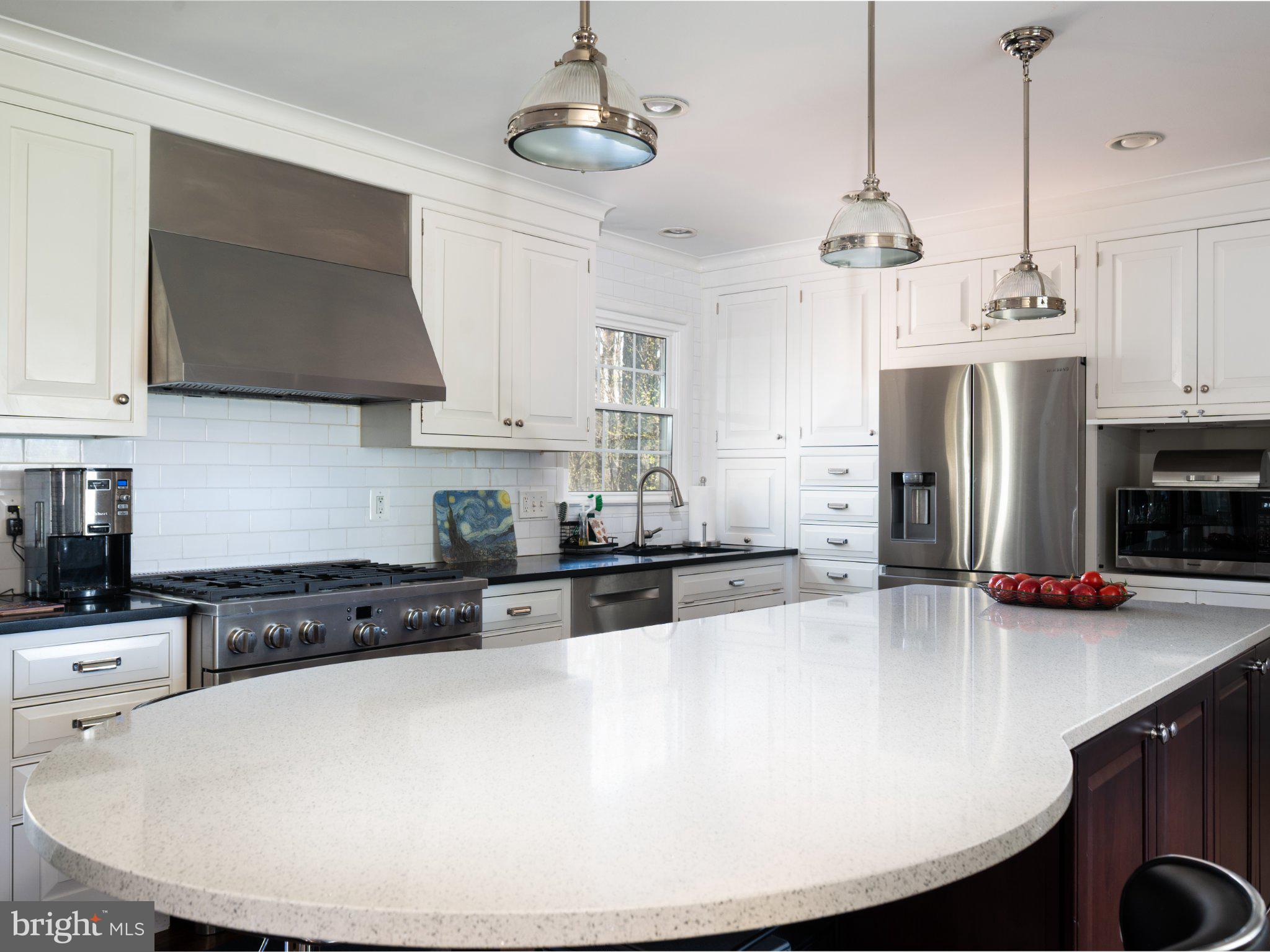 TALL OAKS - Residential