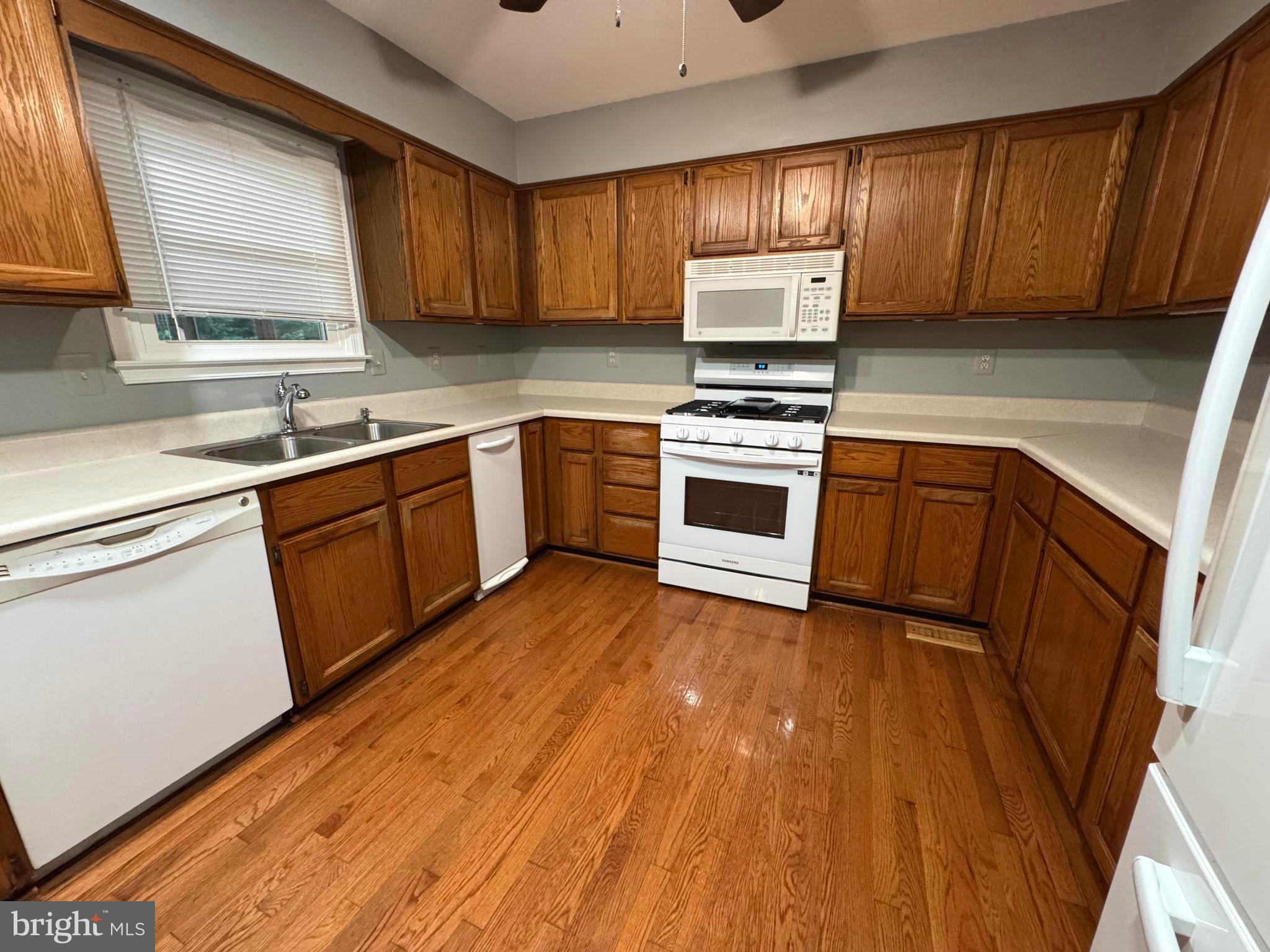 HARVESTDALE - Residential Lease