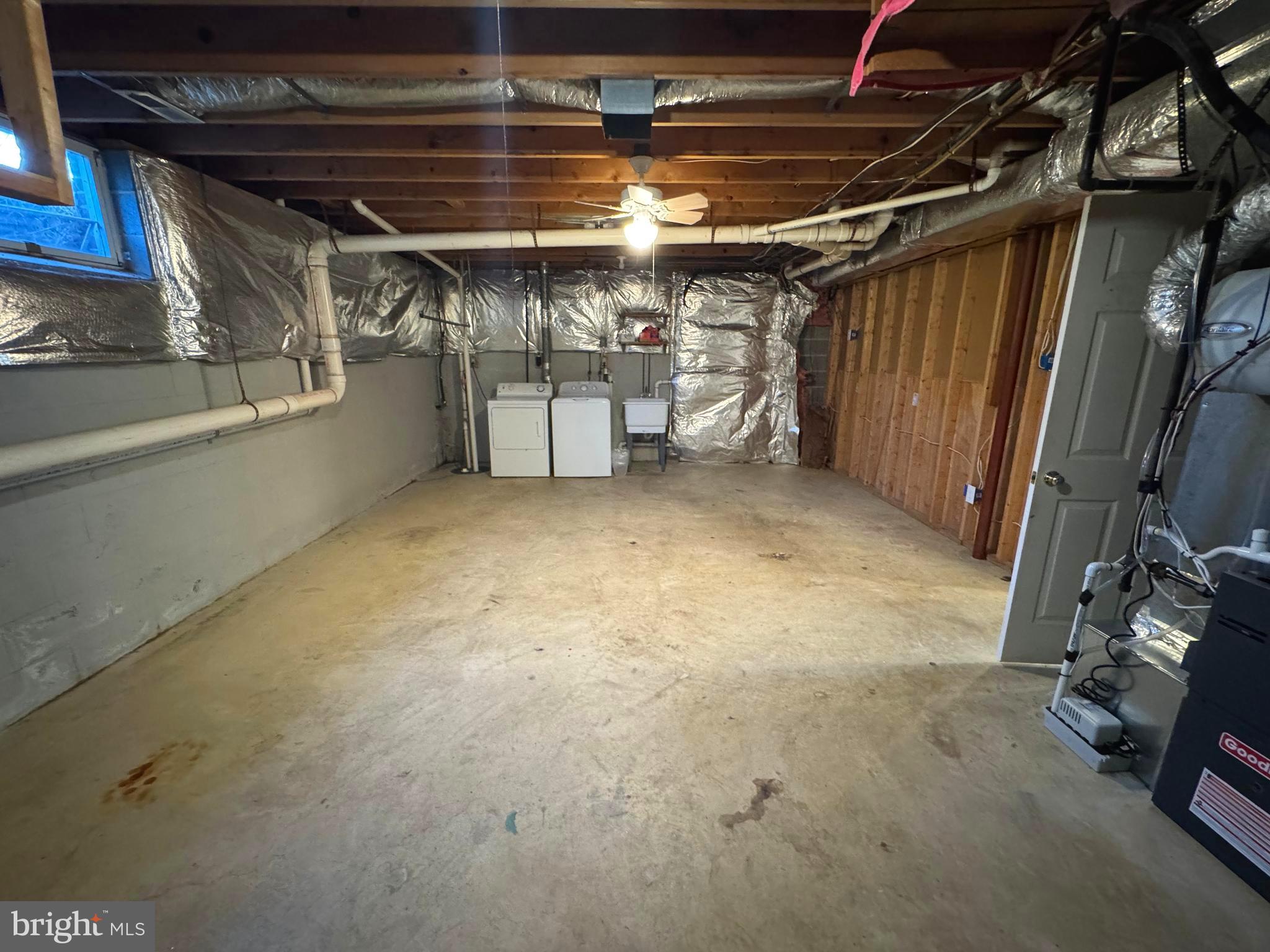 HARVESTDALE - Residential Lease