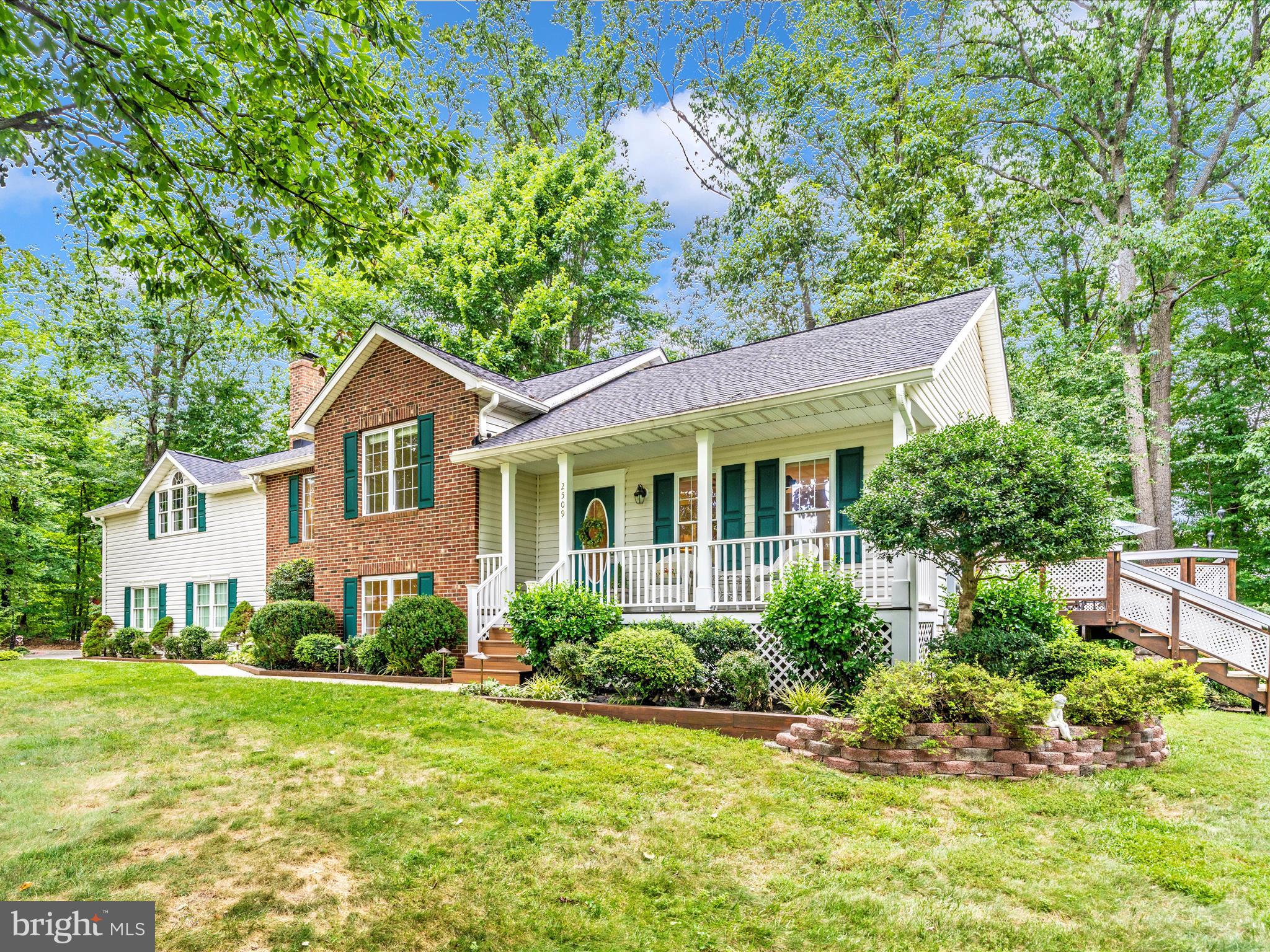 2509 BRADDOCK ROAD