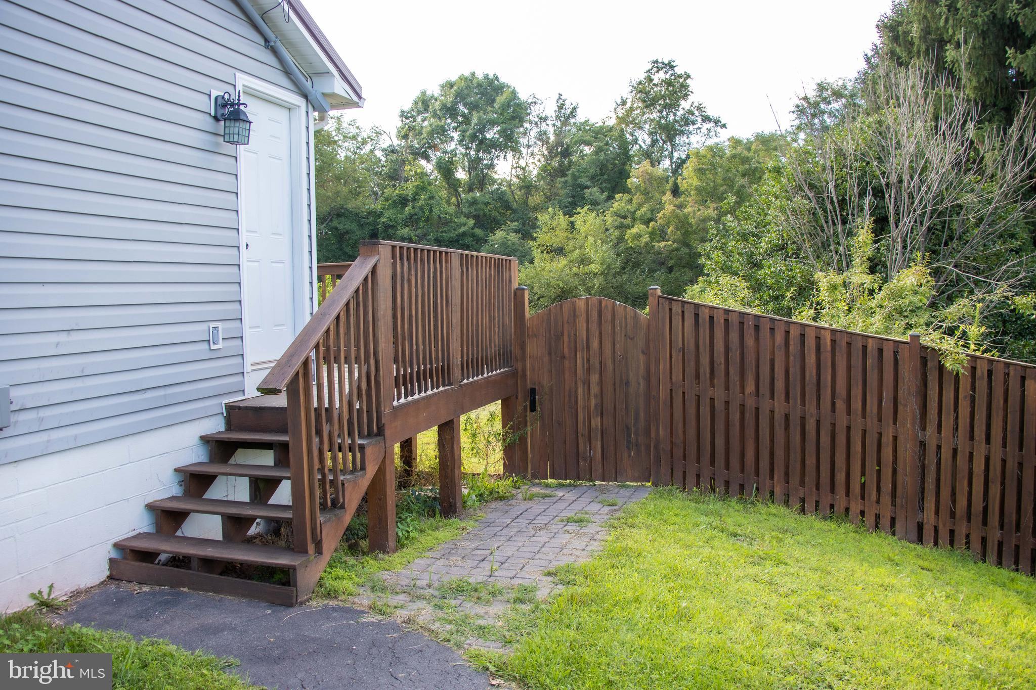 369 W RIDGE LOOP ROAD