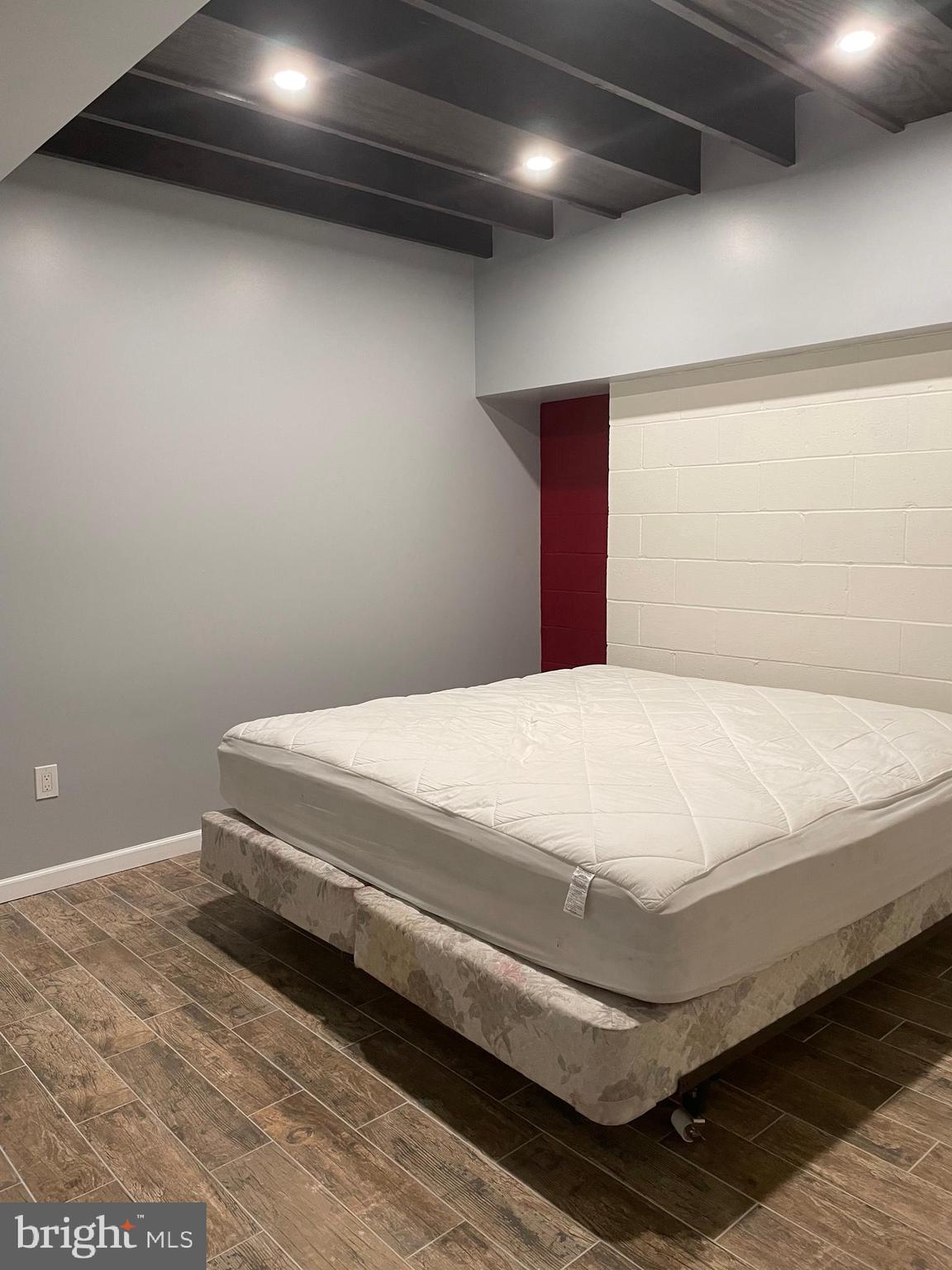 GREENSPRING - Residential Lease