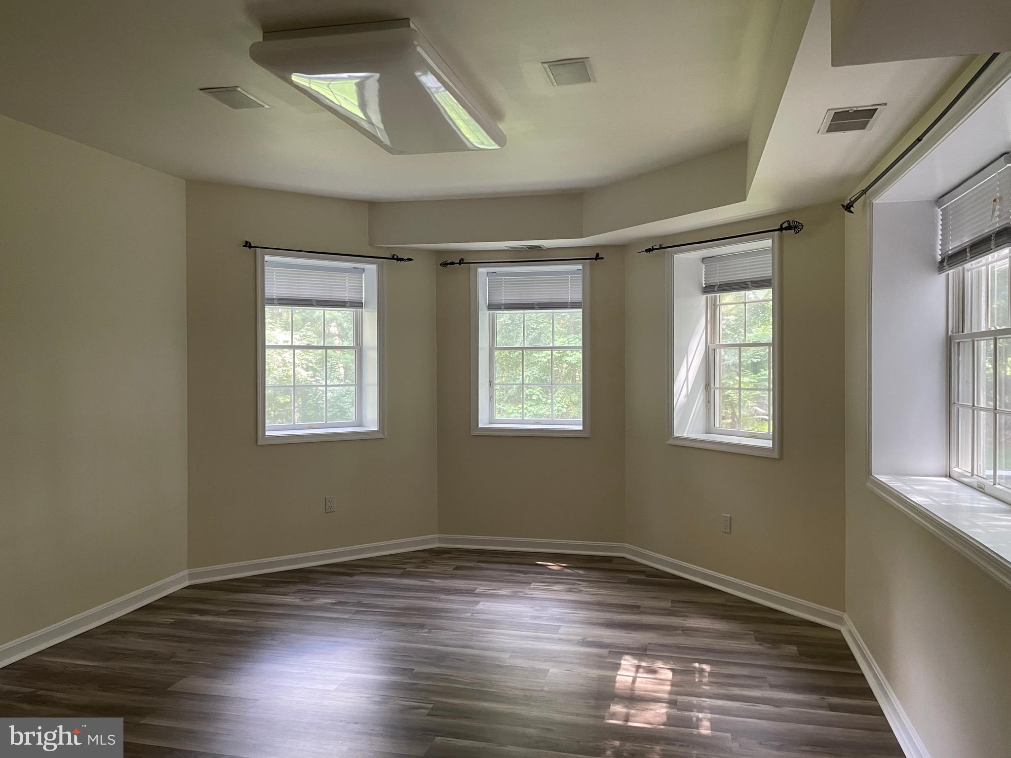 GREENSPRING - Residential Lease