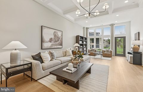 Townhouse For Sale - 6093 Azurite Way<br/> Prince William County, HAYMARKET, VA 20169