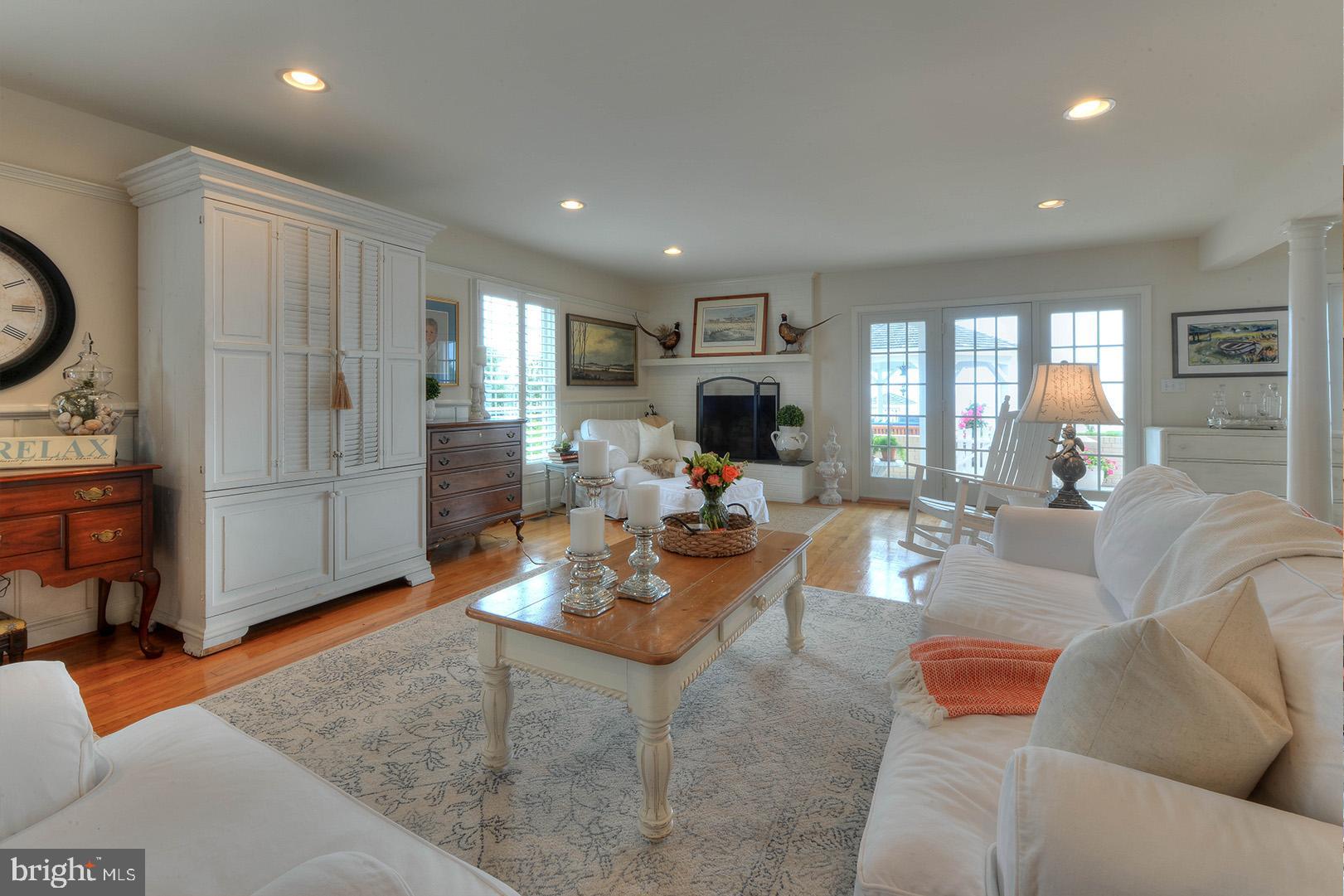 SEABREEZE DEV - Residential