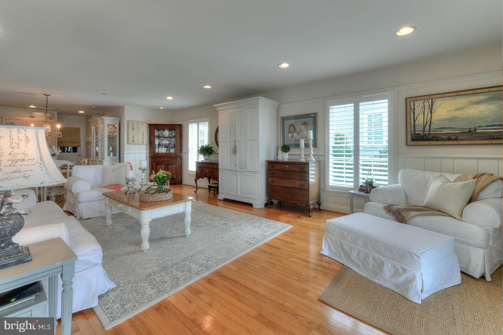 SEABREEZE DEV - Residential