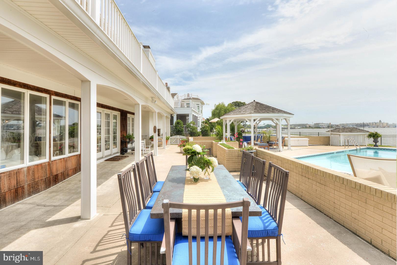 SEABREEZE DEV - Residential