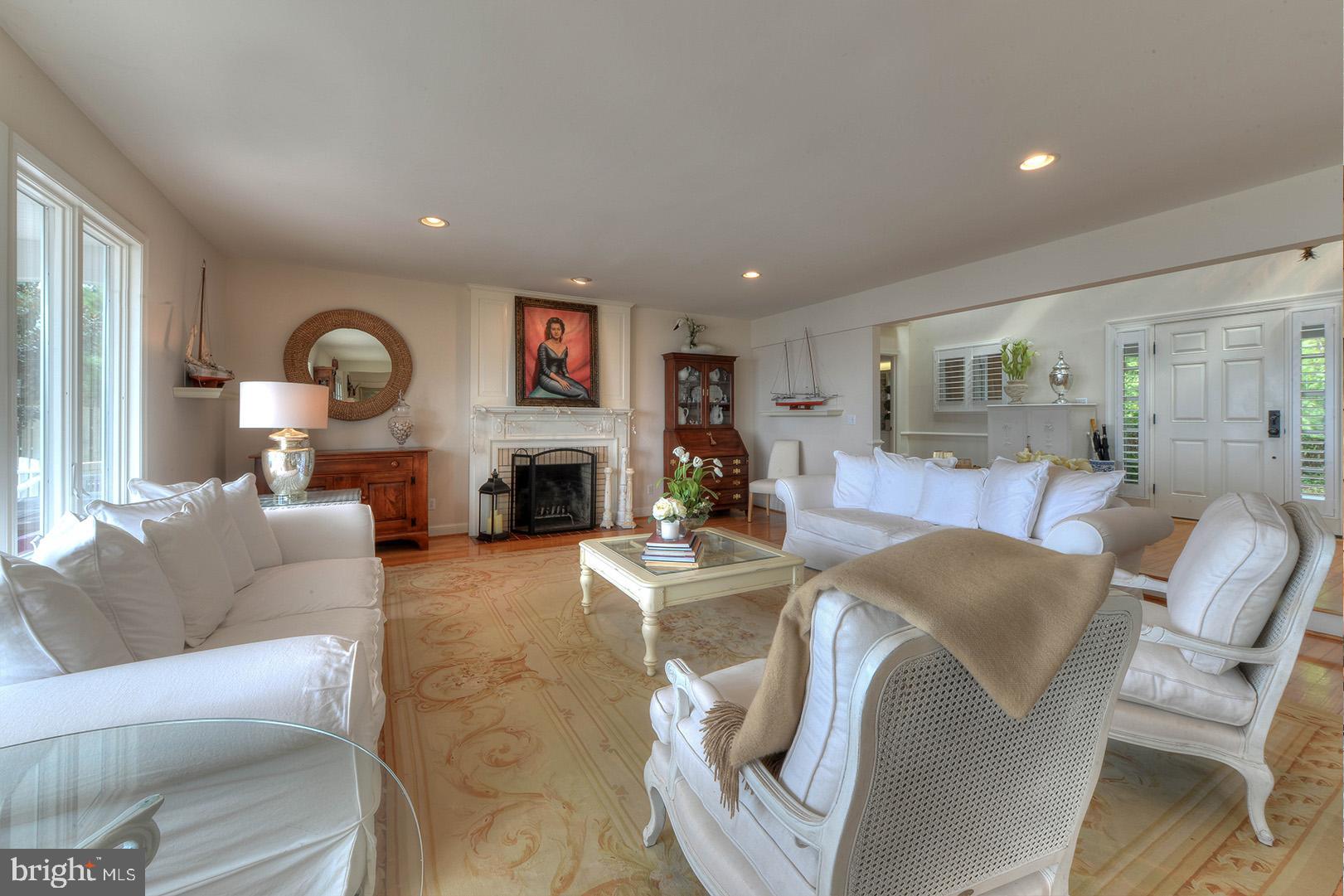 SEABREEZE DEV - Residential