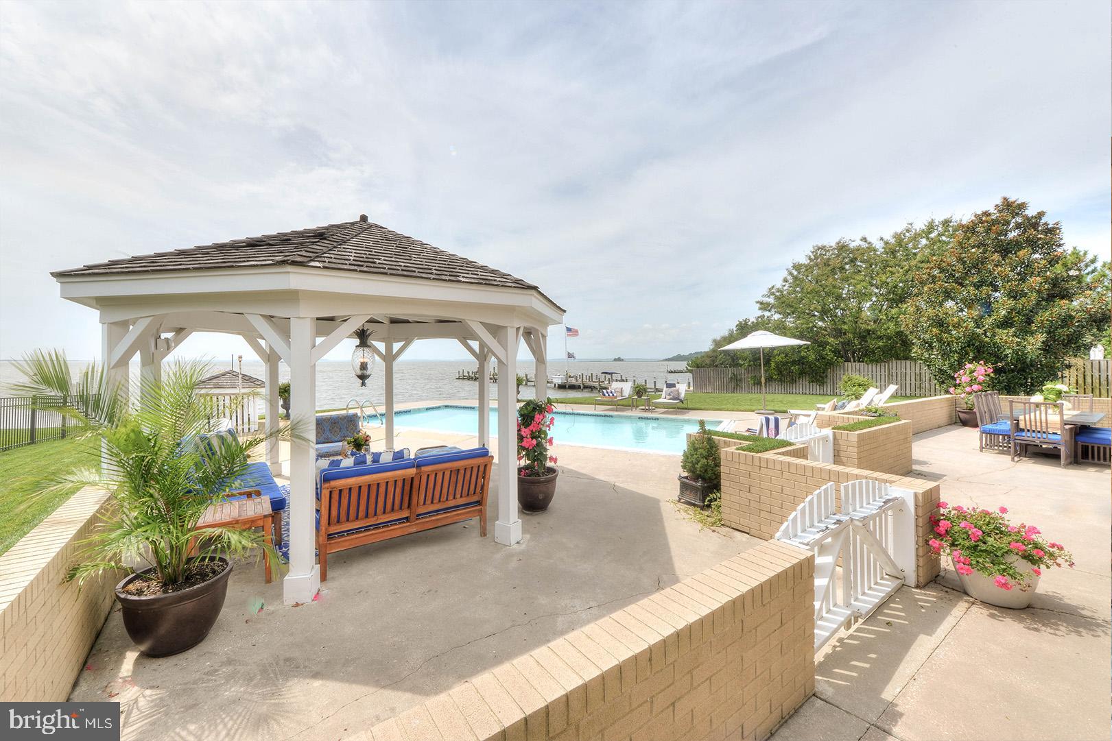 SEABREEZE DEV - Residential