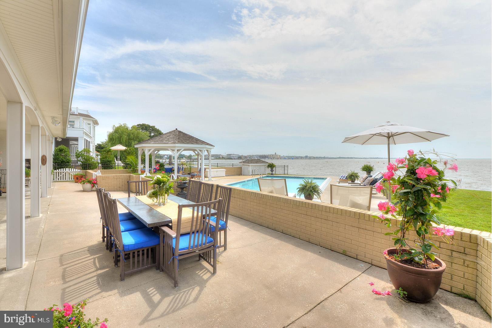 SEABREEZE DEV - Residential