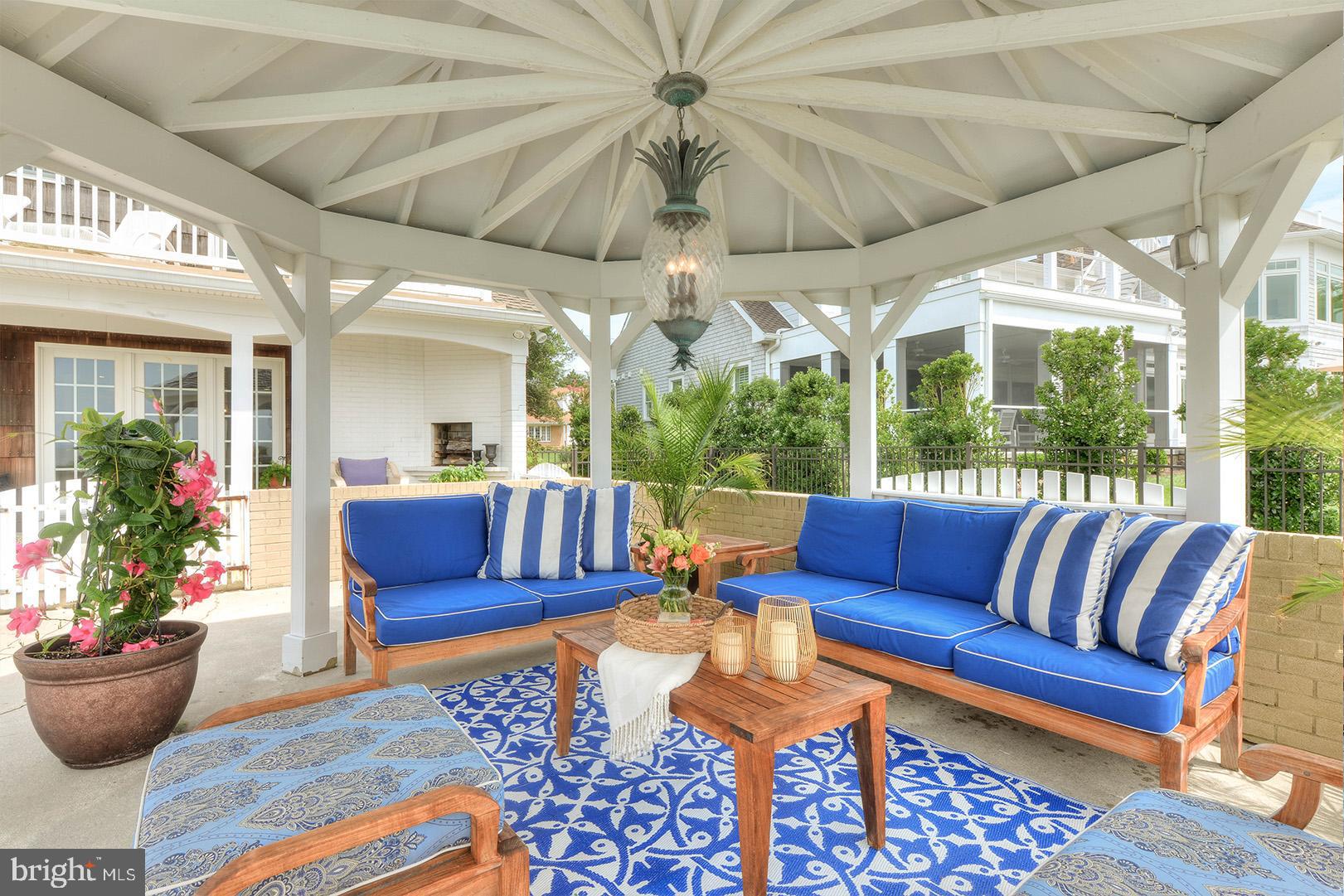 SEABREEZE DEV - Residential