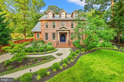 3107 RUSSELL ROAD ALEXANDRIA VA 22305