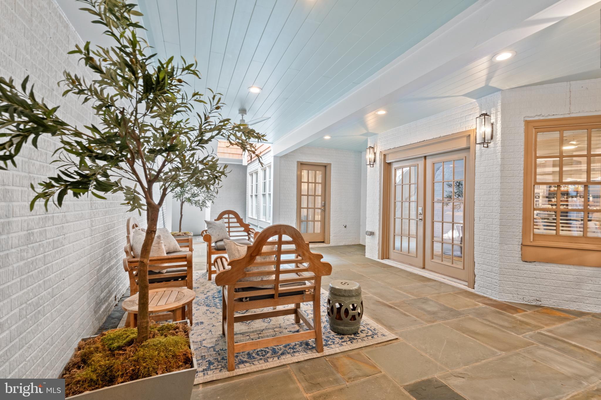 MOUNT IDA - Residential