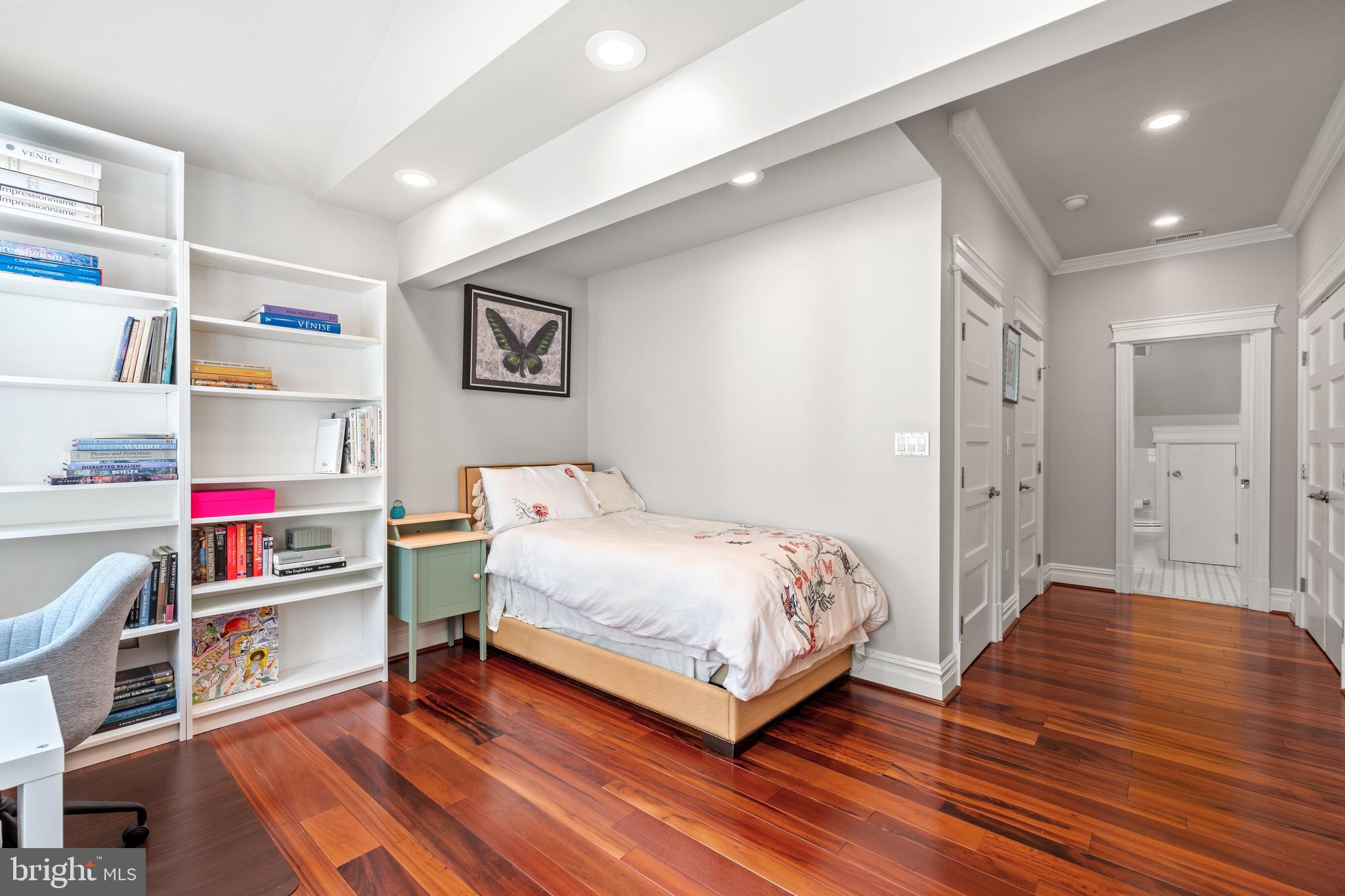 MOUNT IDA - Residential