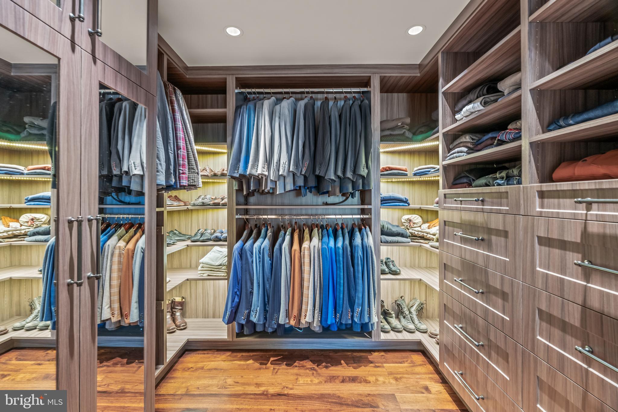 BRADLEY FARMS - Residential