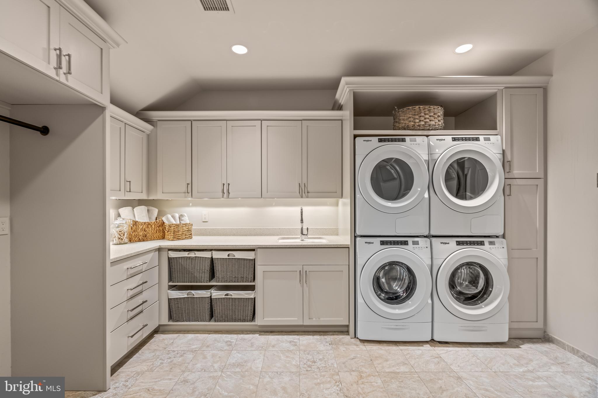 BRADLEY FARMS - Residential