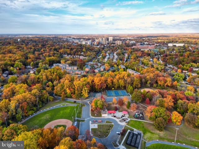 1152 REGAL OAK DRIVE