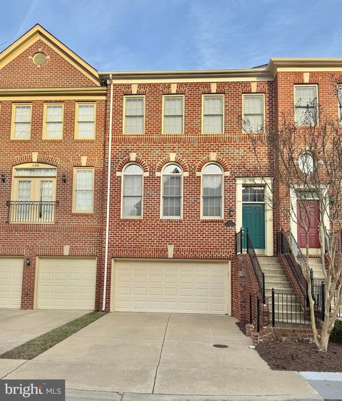 Photo of 1152 Regal Oak Drive, ROCKVILLE, MD 20852 (MLS # MDMC2079366)