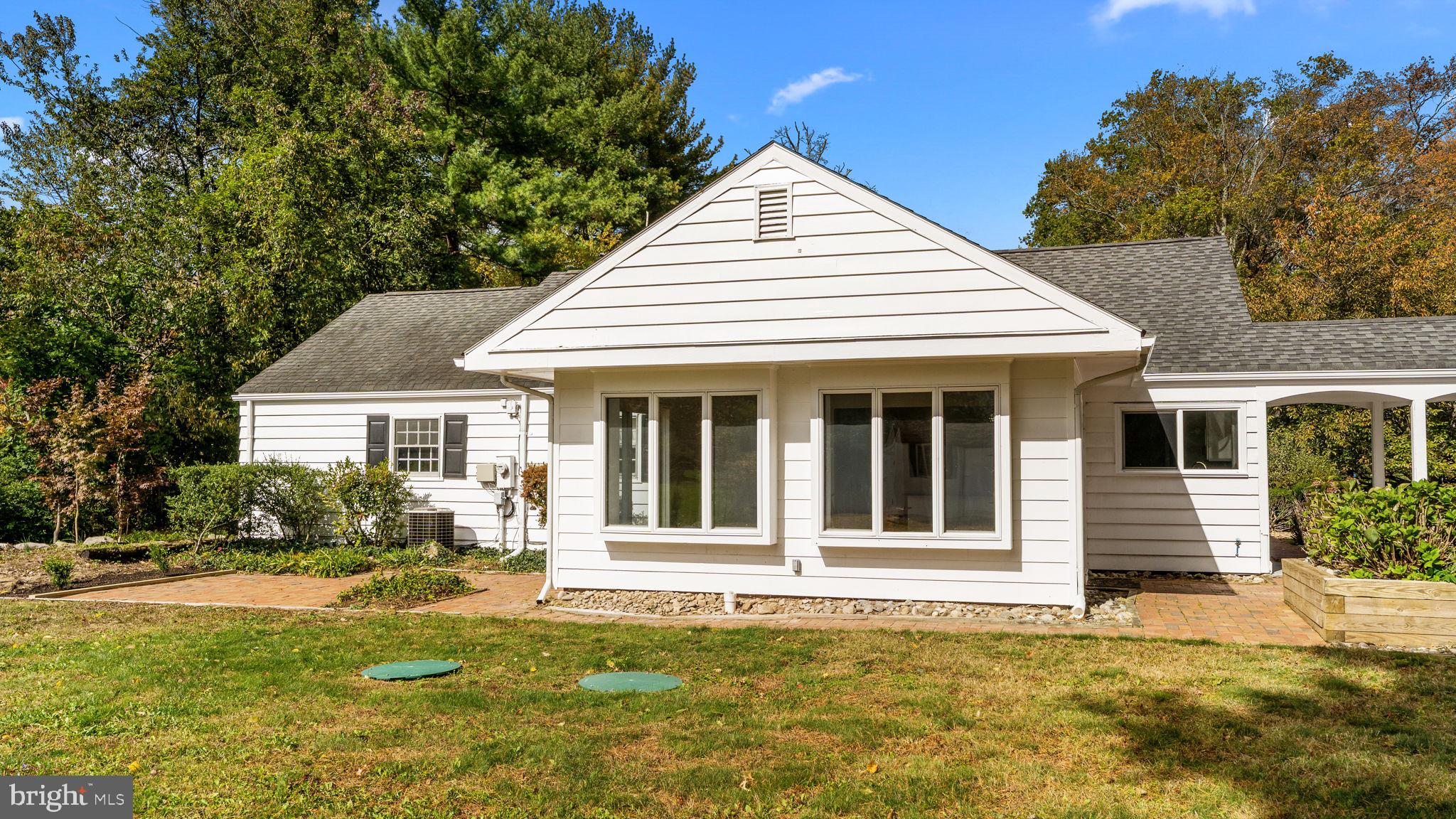 BUCKLAND VALLEY FA - Residential Lease