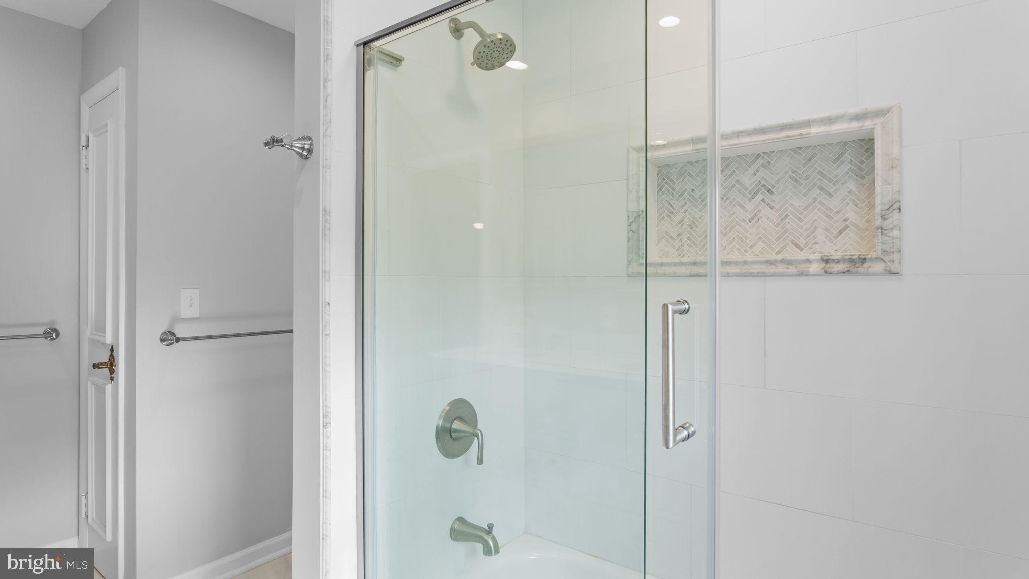 BUCKLAND VALLEY FA - Residential Lease