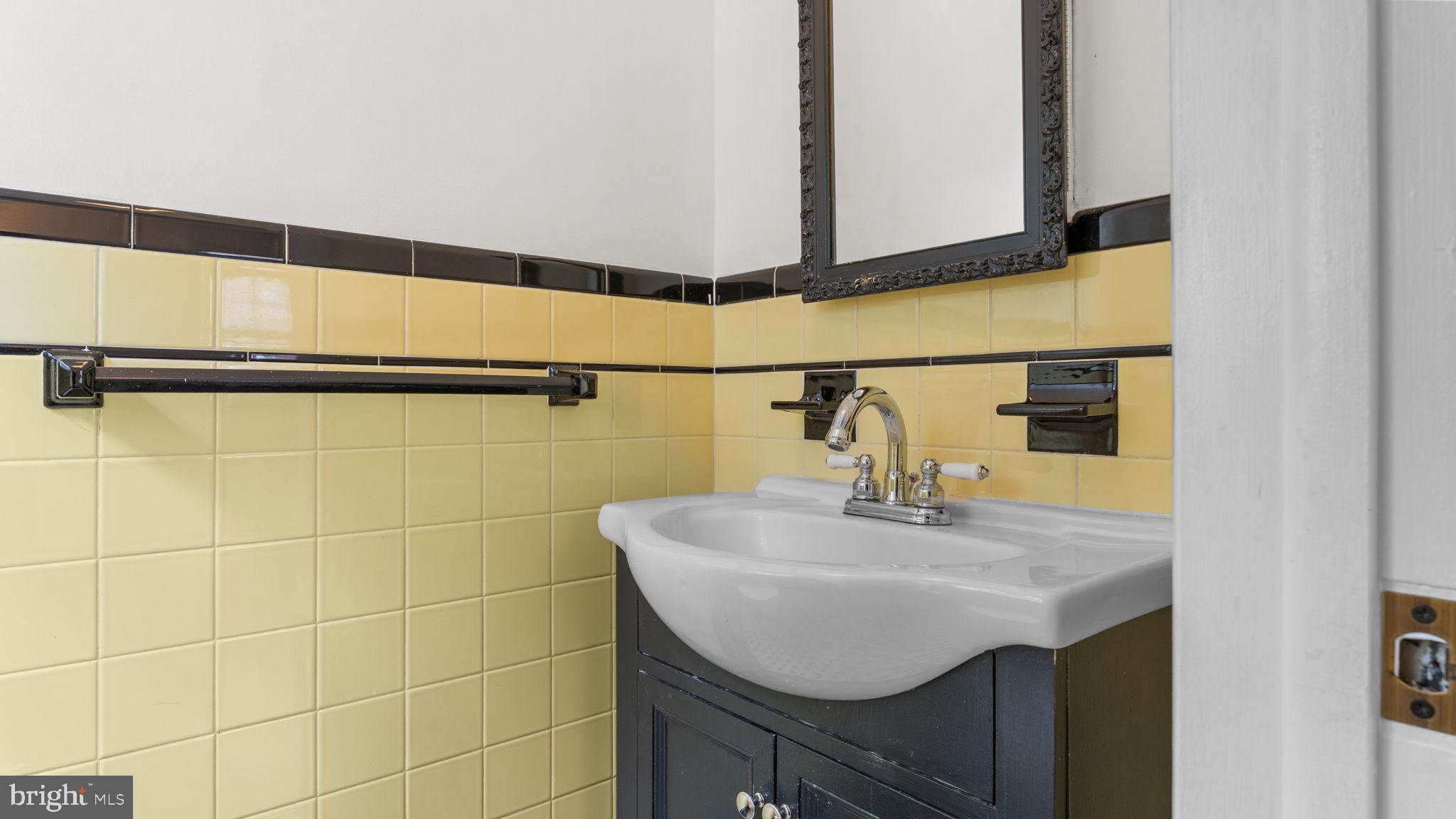 BUCKLAND VALLEY FA - Residential Lease