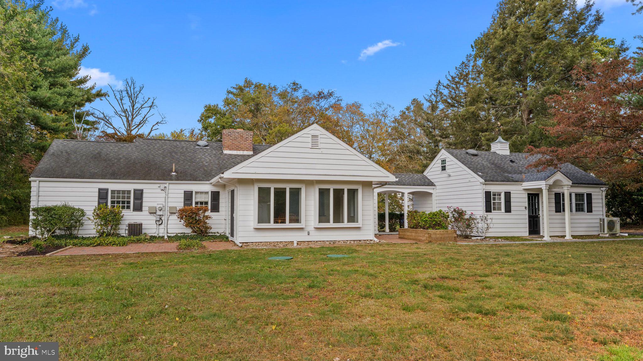 BUCKLAND VALLEY FA - Residential Lease