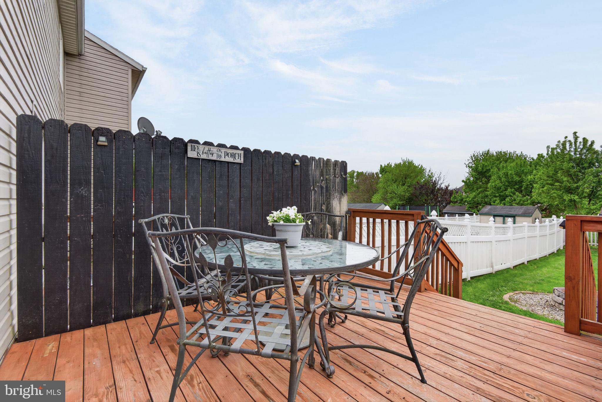 BROOK VIEW - Residential