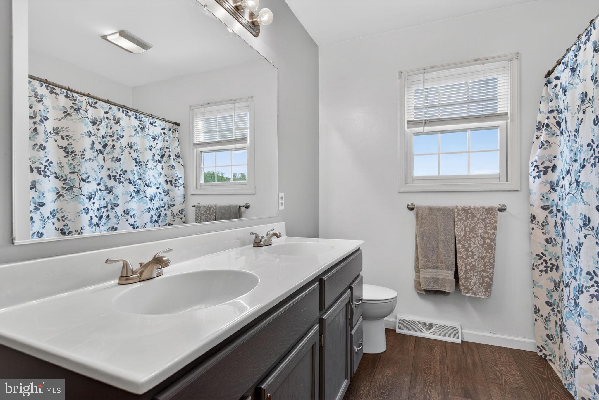 BROOK VIEW - Residential