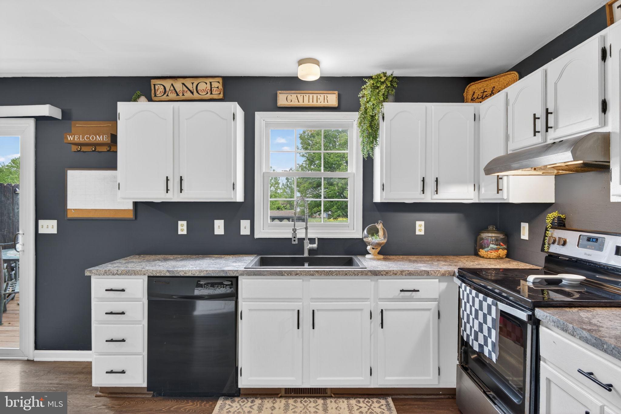 BROOK VIEW - Residential