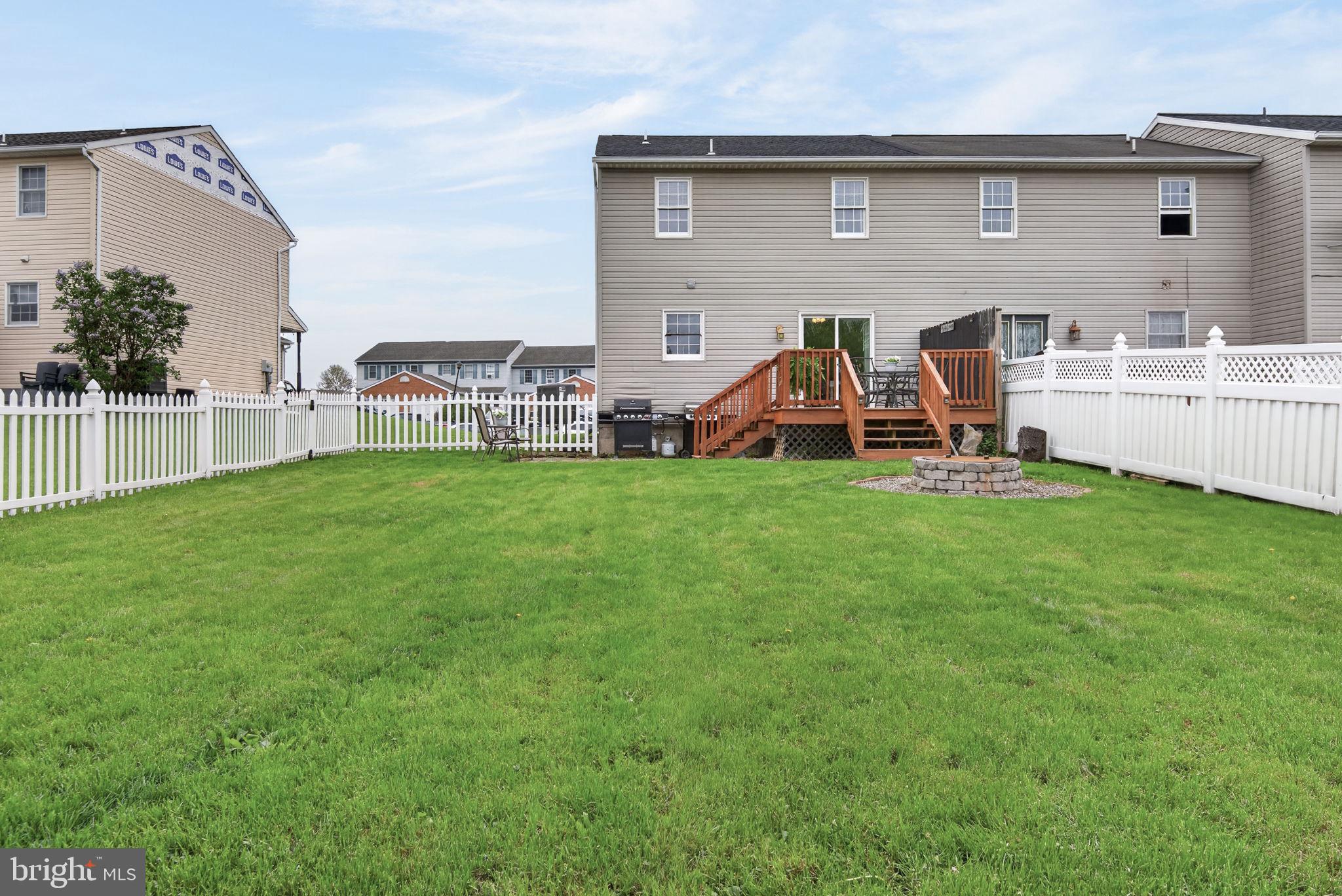 BROOK VIEW - Residential