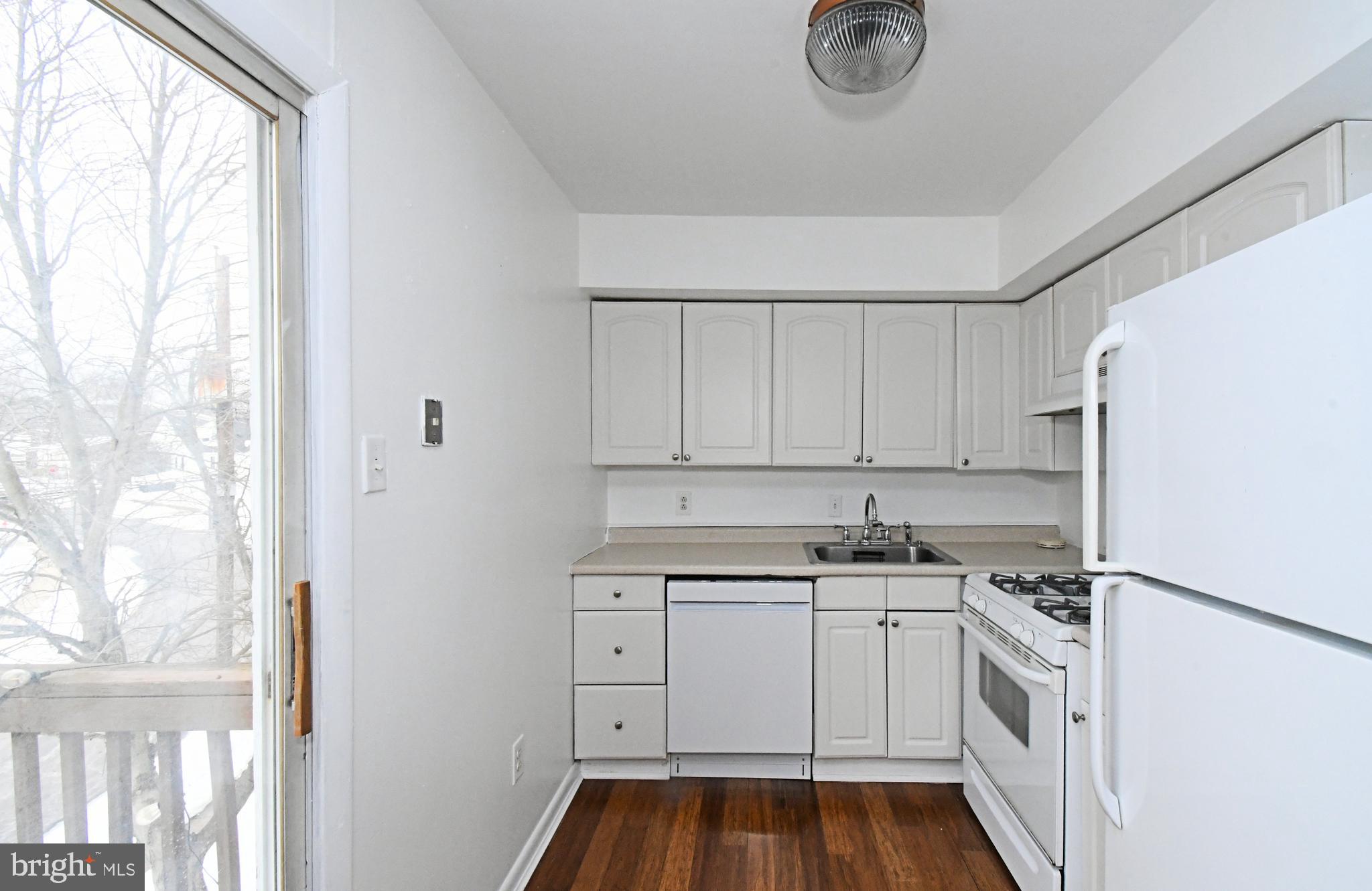 PENN BROOKE - Residential