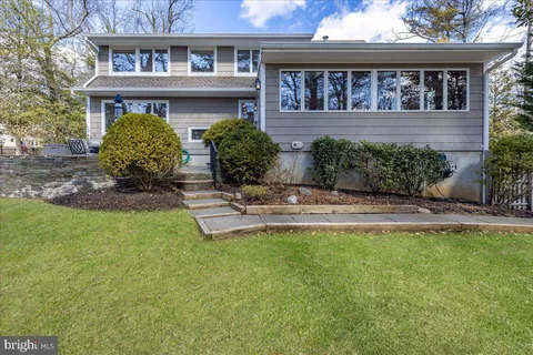 3 Woodland Drive, Princeton, NJ MLS: NJME2054812