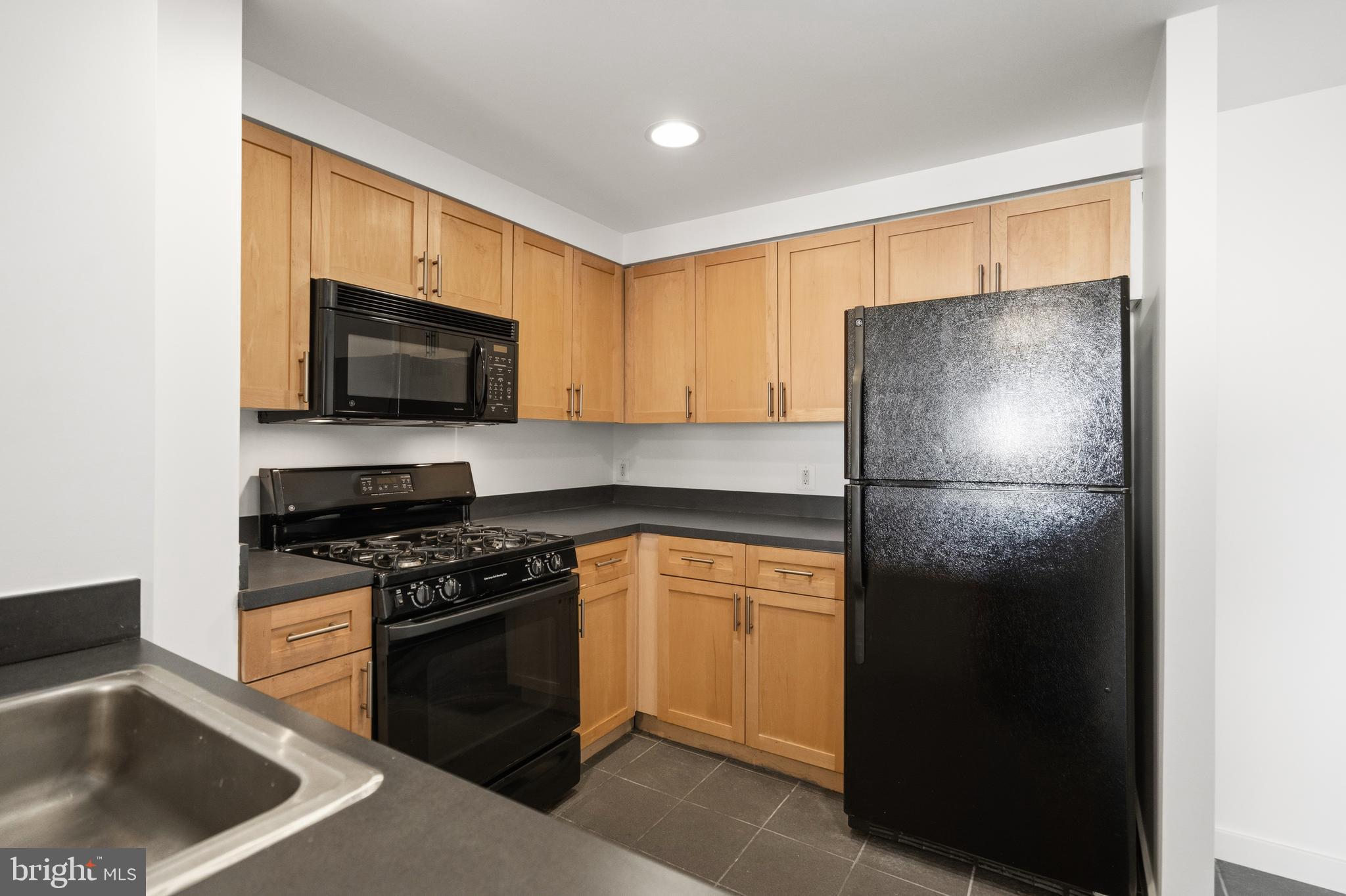3883 CONNECTICUT AVENUE NW 619