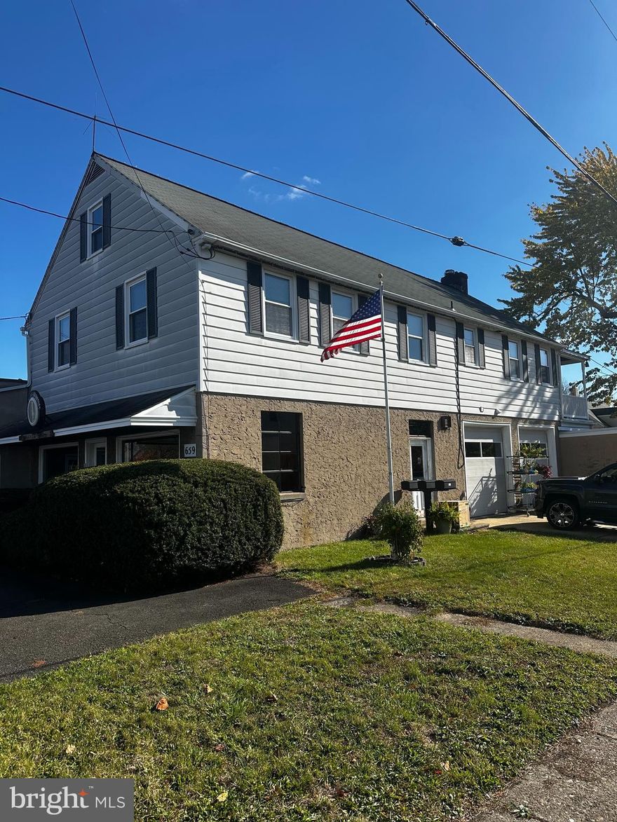 3 Bedroom 1 full bath Apartment in Doylestown Borough available immediately.  This second floor apartment with hardwood floors throughout, has a large family room with door to a covered porch for enjoying the views.  Large eat in kitchen.  3 Bedrooms, great storage space.  Includes 1 assigned parking spot plus one more out front.  Washer and Dryer included.
Trash, water and sewer are included in rent.