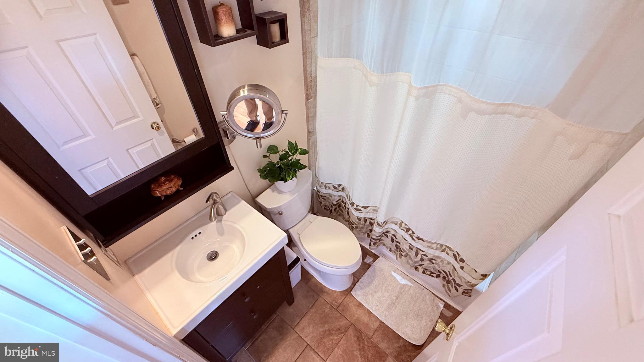 BUSTLETON - Residential