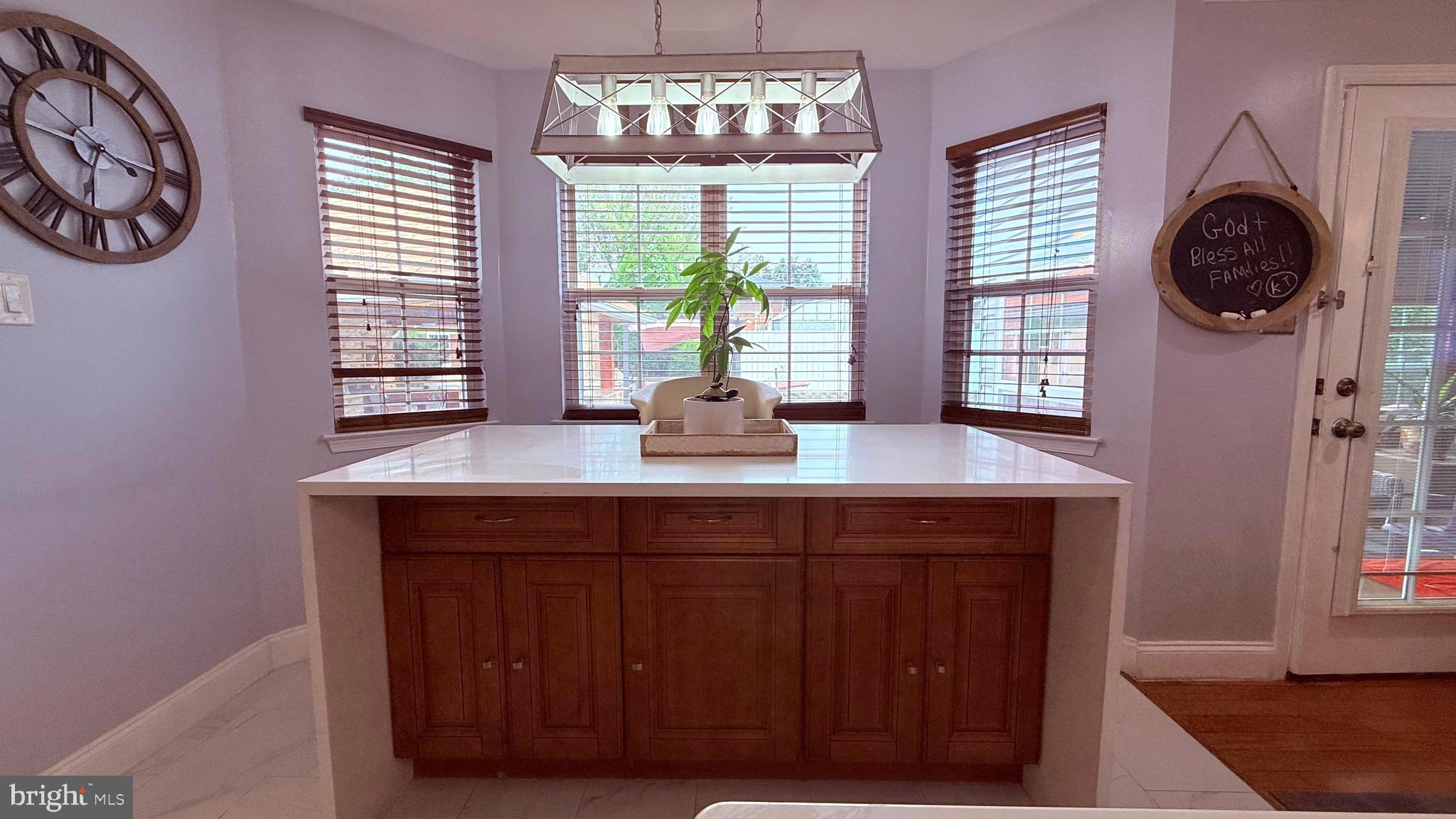 BUSTLETON - Residential