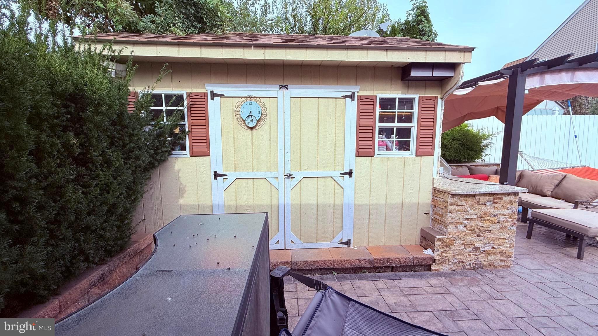 BUSTLETON - Residential