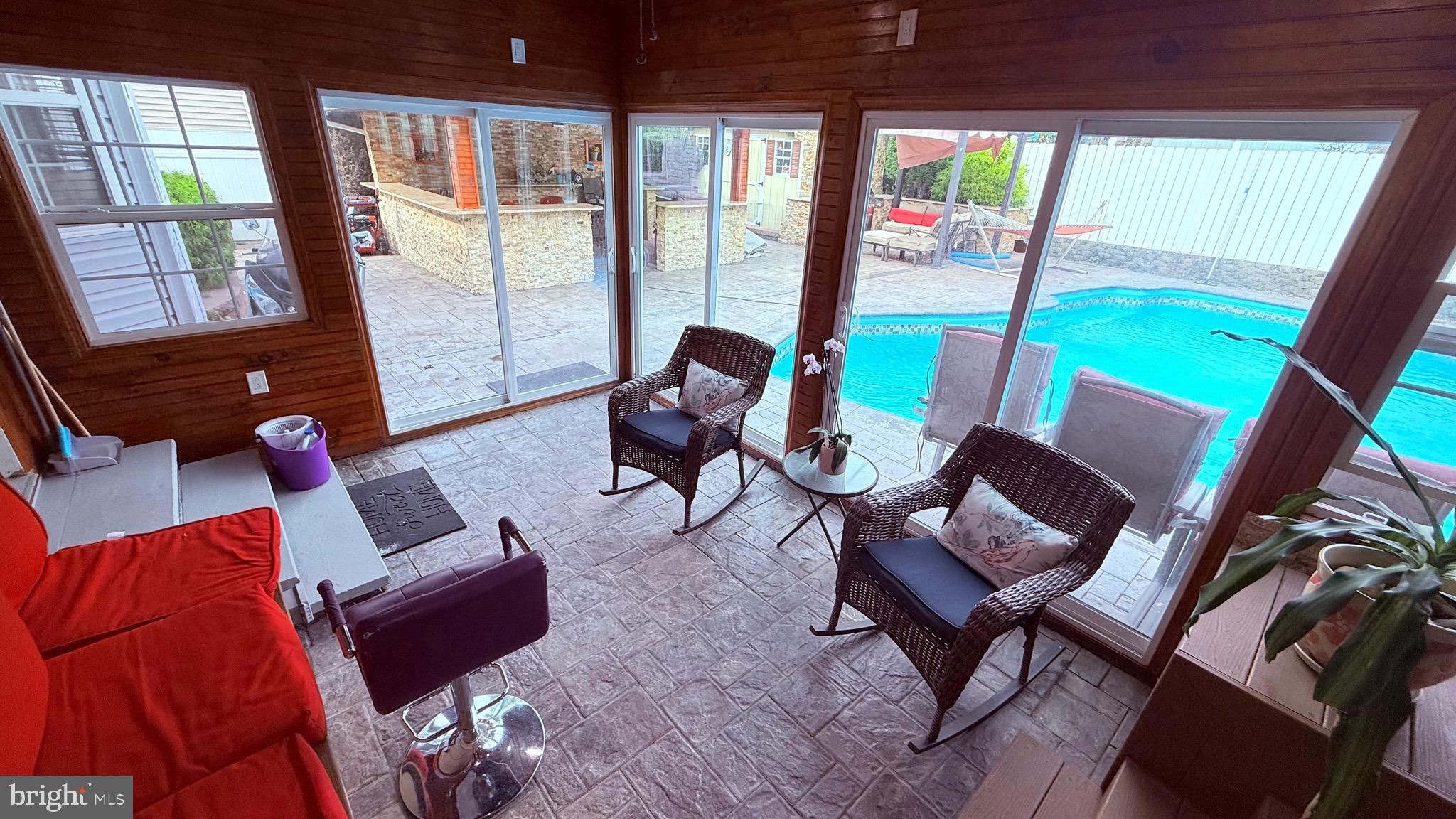 BUSTLETON - Residential