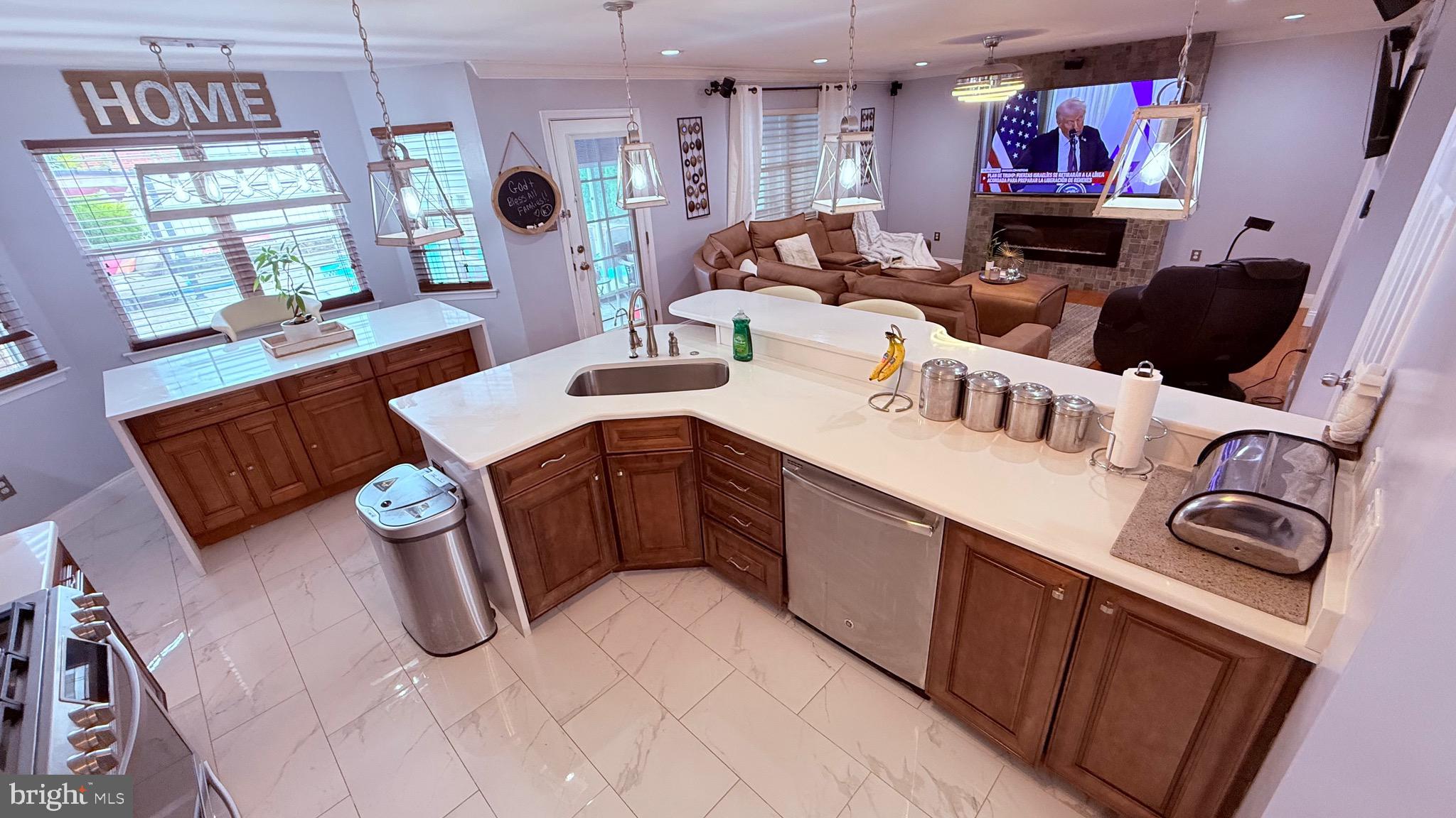 BUSTLETON - Residential