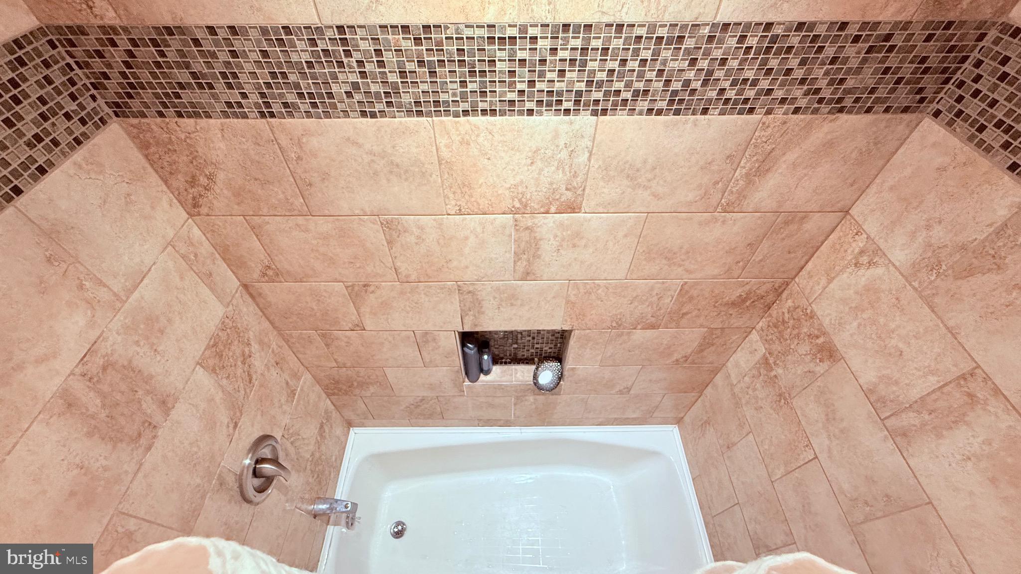 BUSTLETON - Residential