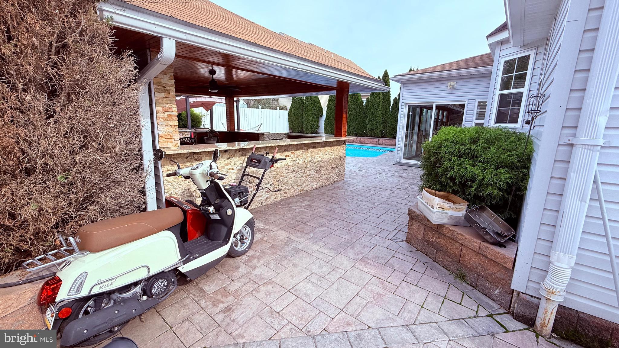 BUSTLETON - Residential