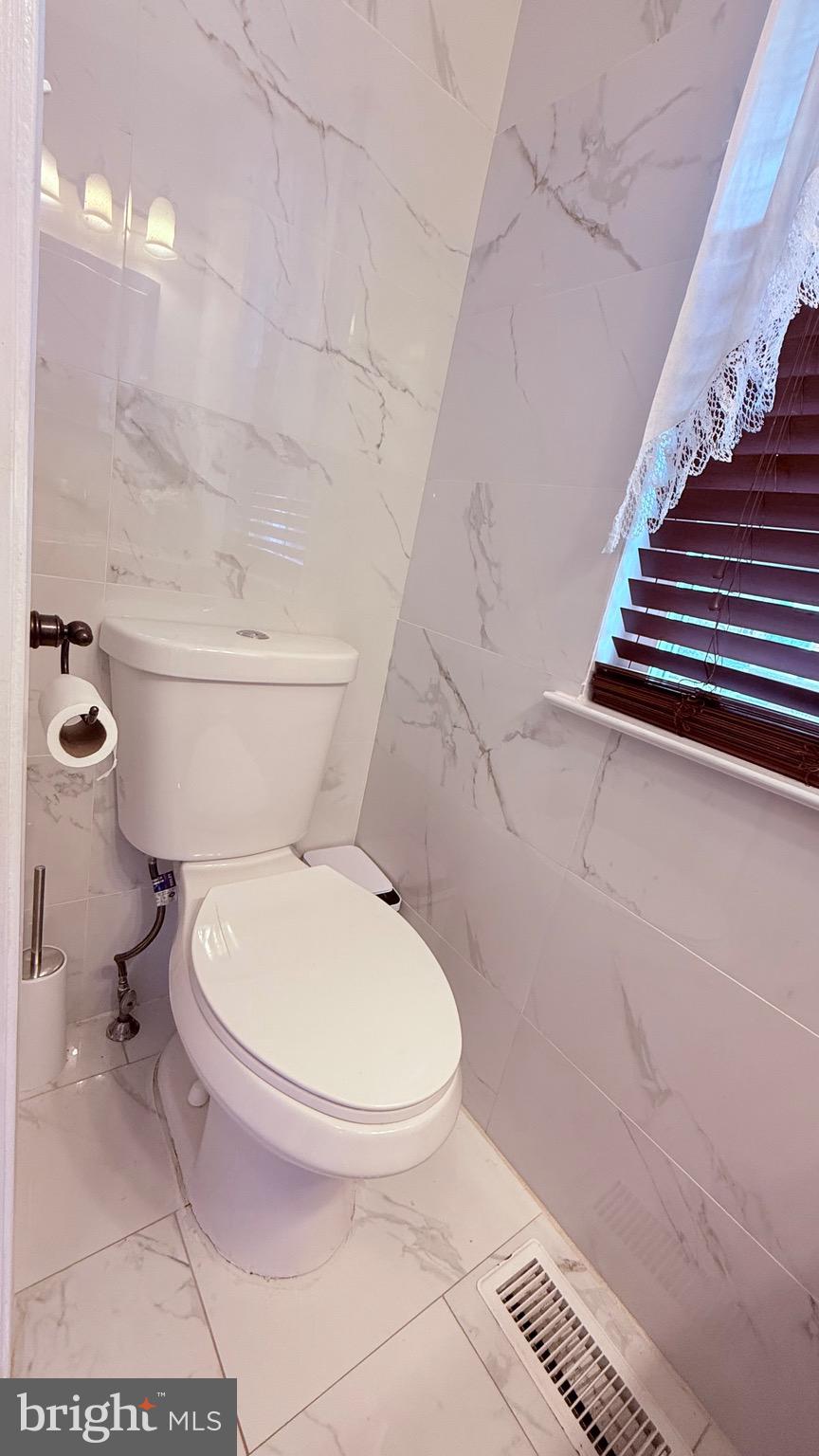 BUSTLETON - Residential