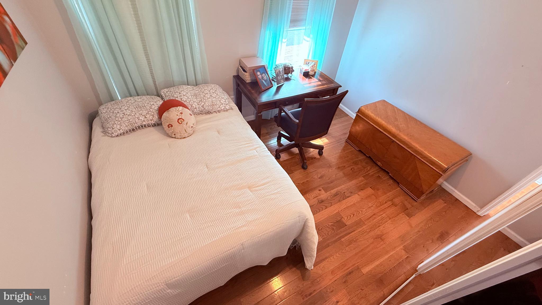 BUSTLETON - Residential