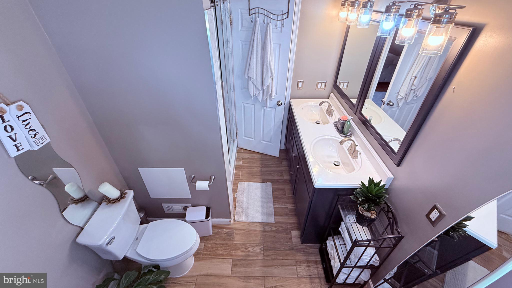 BUSTLETON - Residential