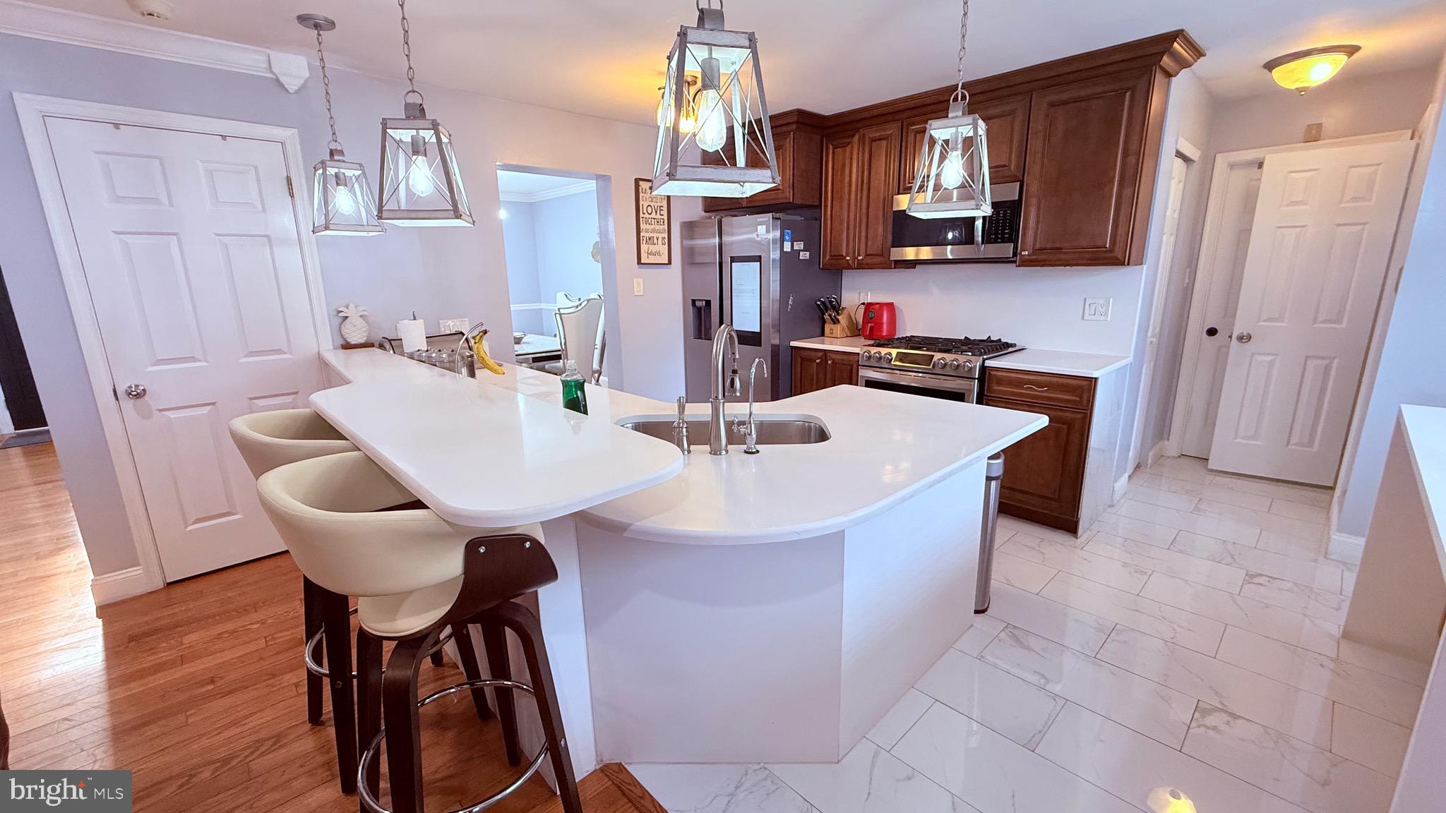 BUSTLETON - Residential