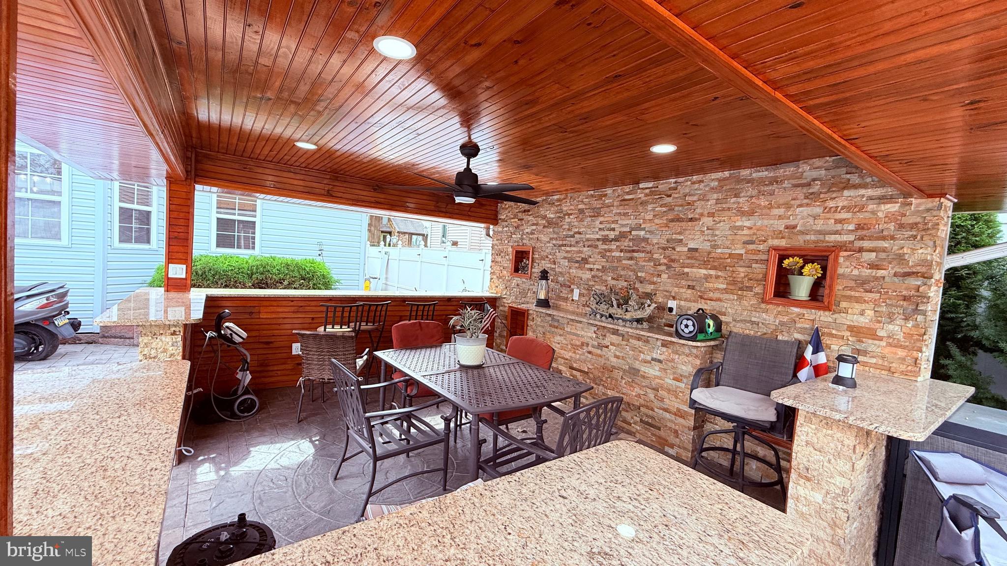 BUSTLETON - Residential